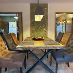 Boyana & Relax With Hot Jacuzzi And Sauna By Bookvillabg *