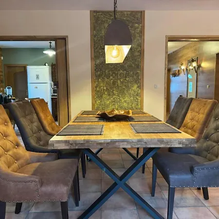 Boyana & Relax With Hot Jacuzzi And Sauna By Bookvillabg *