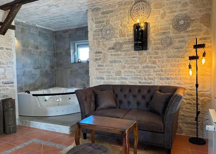 Boyana & Relax With Hot Jacuzzi And Sauna By Bookvillabg Sofia