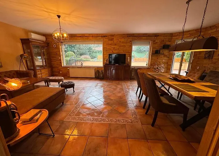 Boyana & Relax With Hot Jacuzzi And Sauna By Bookvillabg