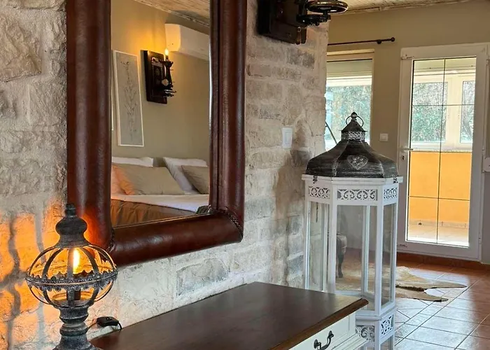 Villa Boyana & Relax With Hot Jacuzzi And Sauna By Bookvillabg