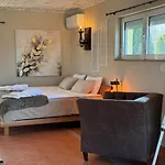 Boyana & Relax With Hot Jacuzzi And Sauna By Bookvillabg Sofia